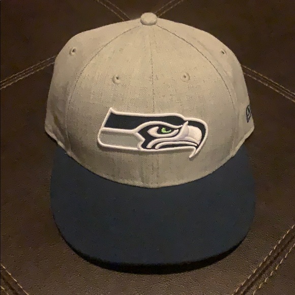 Seattle Seahawks NFL New Era Hat 7 1/4 - Picture 1 of 5